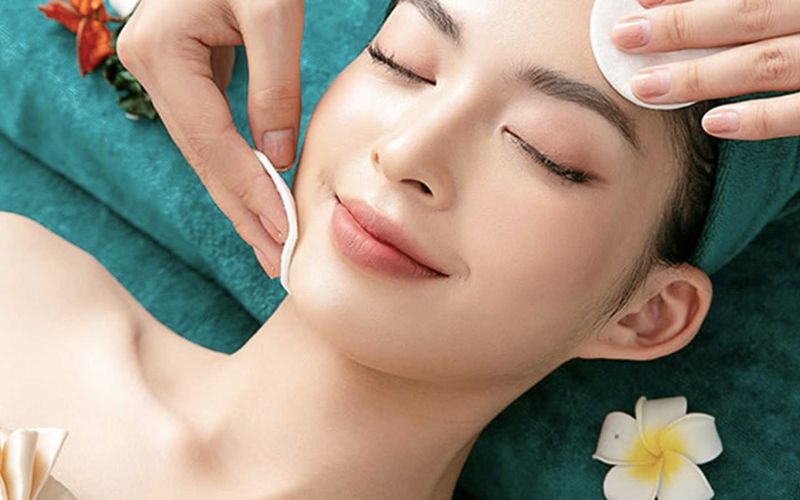 Massage mặt để cải thiện tình trạng lệch mặt