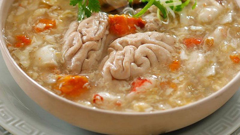 Pig brain and egg herbal soup
