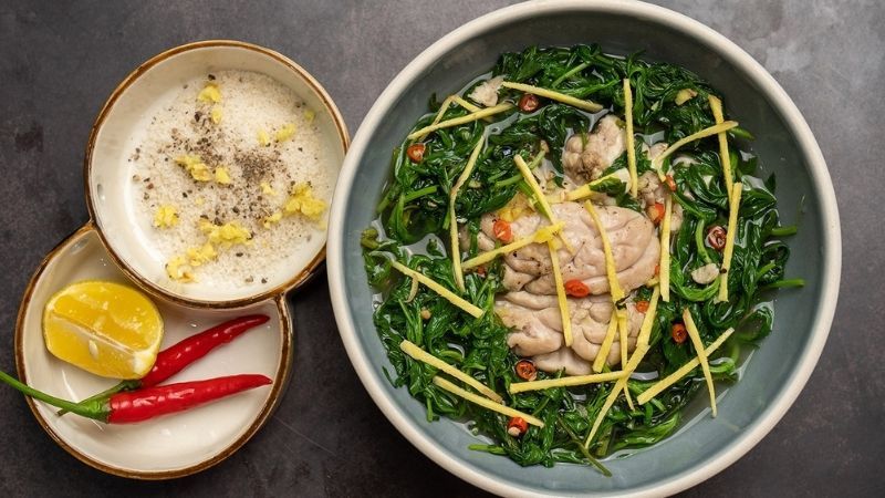 Pig brain steamed with Artemisia leaves