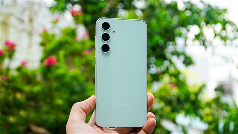 Samfans yêu màu xanh lá có ngay 6 chiếc smartphone giá cực sốc Samfans yêu màu xanh lá có ngay 6 chiếc smartphone giá cực sốc