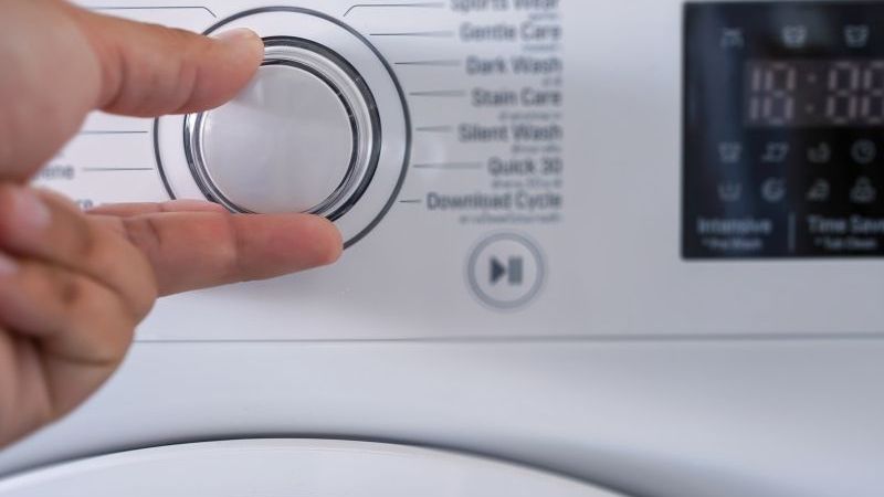 Sử dụng chế độ ngâm nếu dòng máy không có chế độ vệ sinh lồng giặt