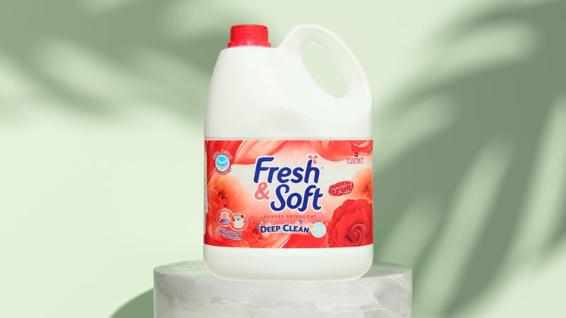 Nước giặt Fresh & Soft Sparkling Kiss