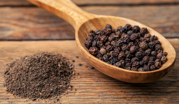 Giá tiêu hôm nay 25/11/2023: Không biến động mới