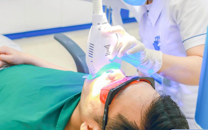 Đối tượng tẩy trắng răng laser