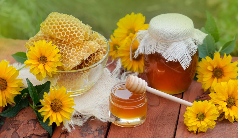 Người ăn chay dùng mật ong được không? Cần lưu ý những gì?