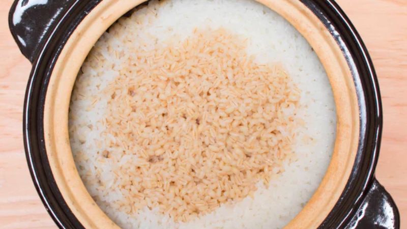 The benefits of mochi mugi barley rice