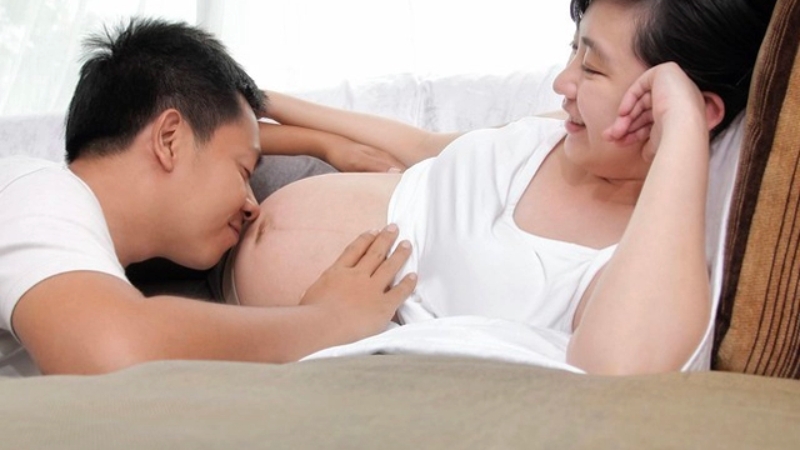 Phương pháp thai giáo 3 tháng đầu bằng ngôn ngữ: Trò chuyện với thai nhi mỗi ngày