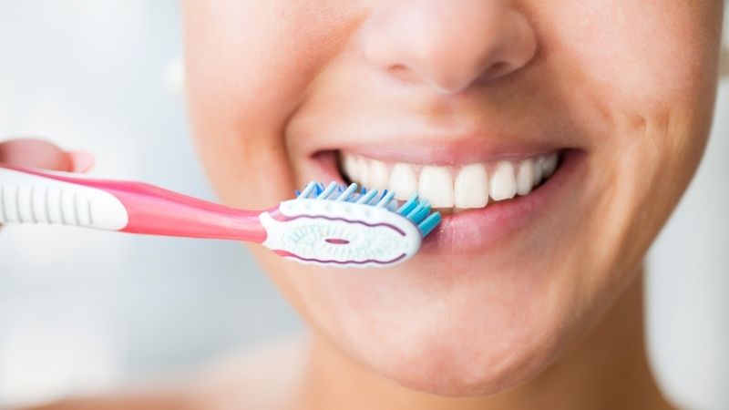 Cách sử dụng thuốc tẩy trắng răng