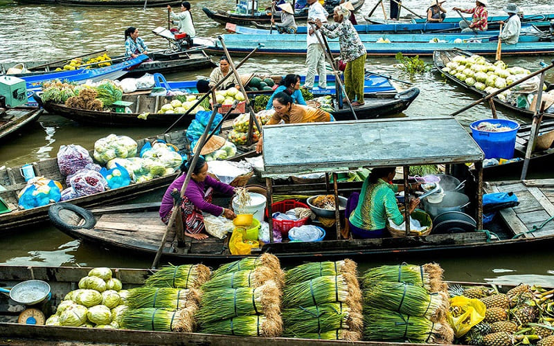 Chợ nổi Trà Ôn