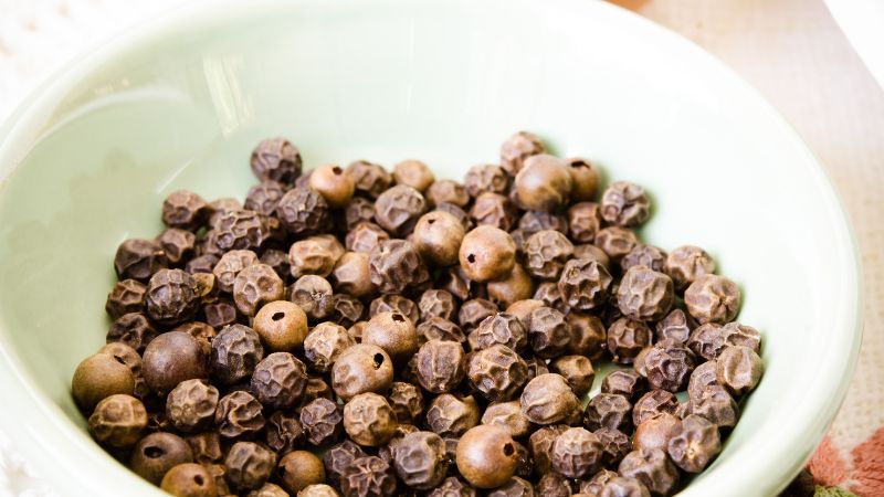 Giá tiêu thế giới