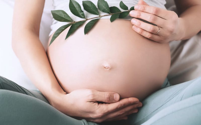 Mẹ bầu có chiều dài cổ tử cung thấp nên hạn chế thai giáo vận động