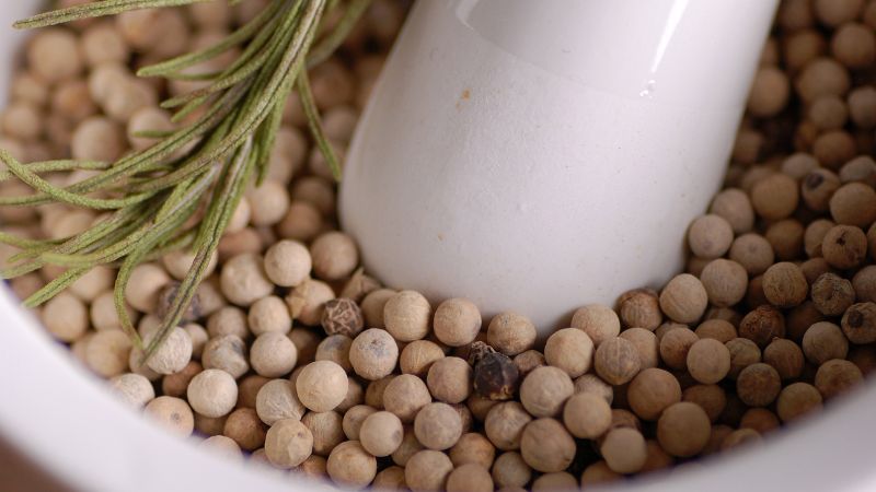 Giá tiêu thế giới