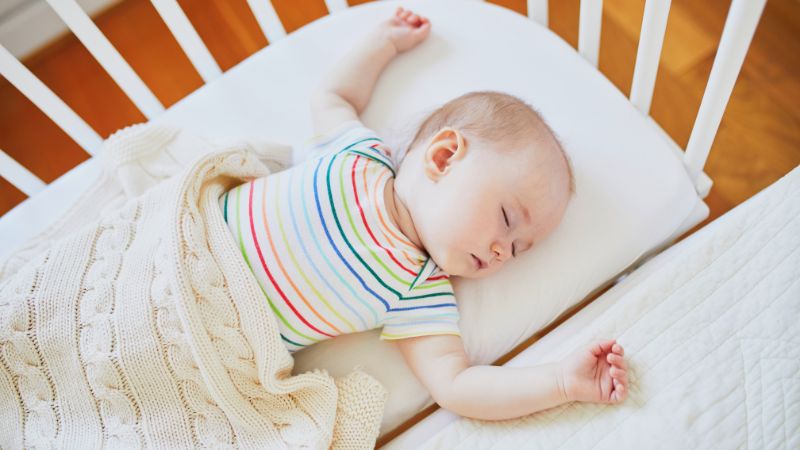 4 lầm tưởng phổ biến về giấc ngủ của trẻ nhỏ mà bố mẹ nào cũng gặp