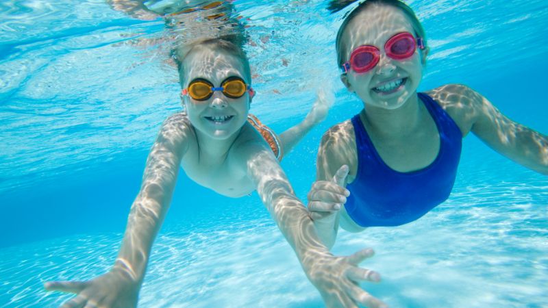 Cha mẹ không nên cho con đi bơi nếu mắc phải các tình trạng sức khỏe này