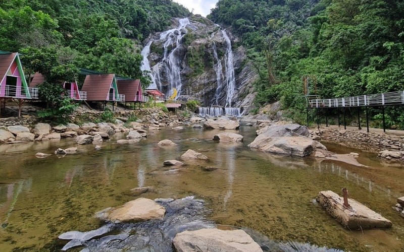 Thác Trắng Minh Long