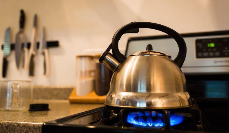 Vì sao không nên lấy nồi vừa rửa xong có nên nấu tiếp trên bếp gas?
