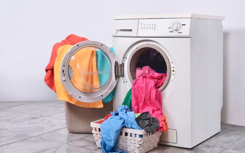 Không giặt quá nhiều đồ trong máy giặt