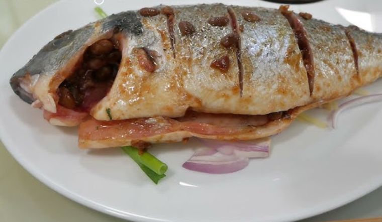 Cách làm cá trác hấp mềm thơm, ăn bún hay cơm đều rất ngon, bổ dưỡng