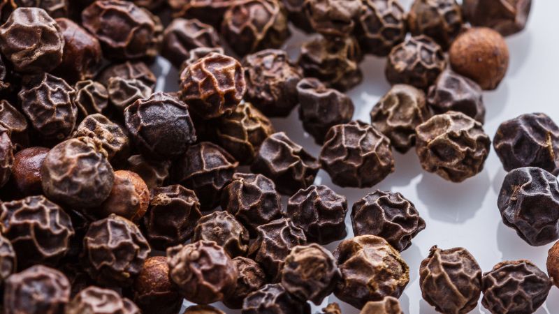 Giá tiêu thế giới