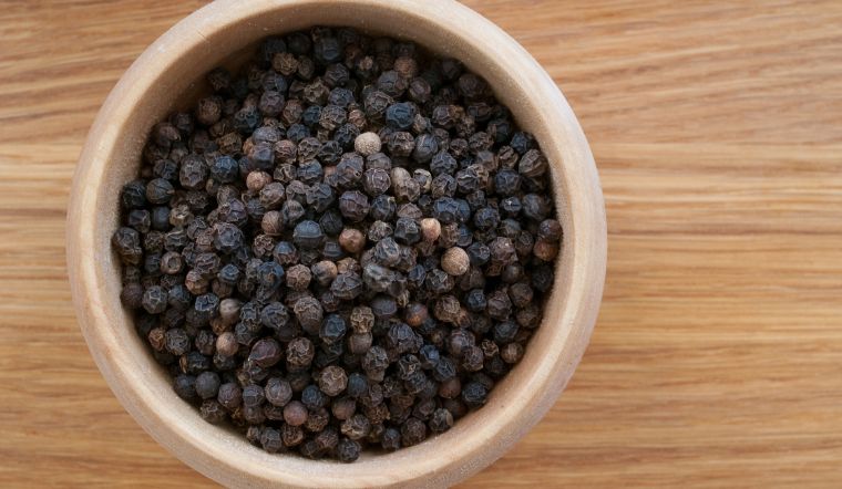 Giá tiêu hôm nay 03/04/2024: Điều chỉnh giảm 1.000 đồng/kg