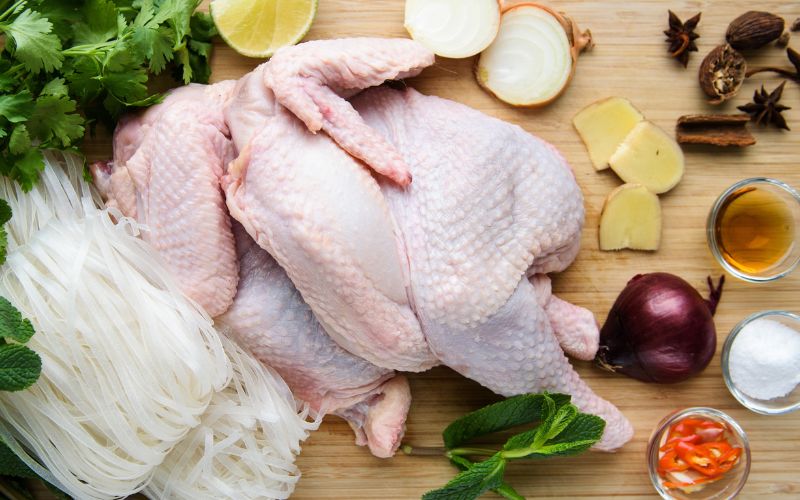 Những lưu ý khi sơ chế và chế biến thịt gà để an toàn sức khỏe
