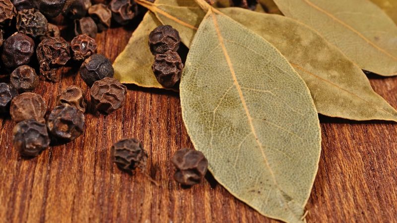 Giá tiêu thế giới Giá tiêu thế giới