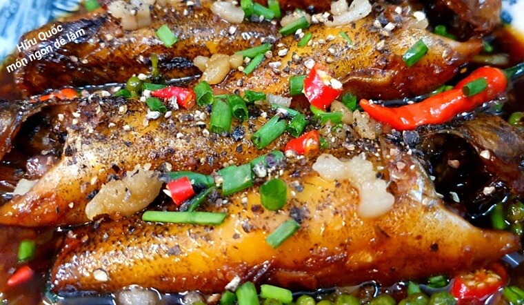 Cách làm cá bống tượng kho tiêu thơm nồng, đậm đà cực bắt cơm