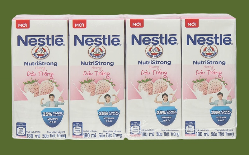 Sữa tiệt trùng Nestle Nutri Strong hương vị dâu tây