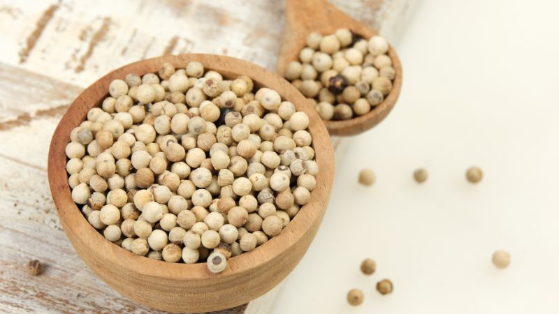 Giá tiêu thế giới