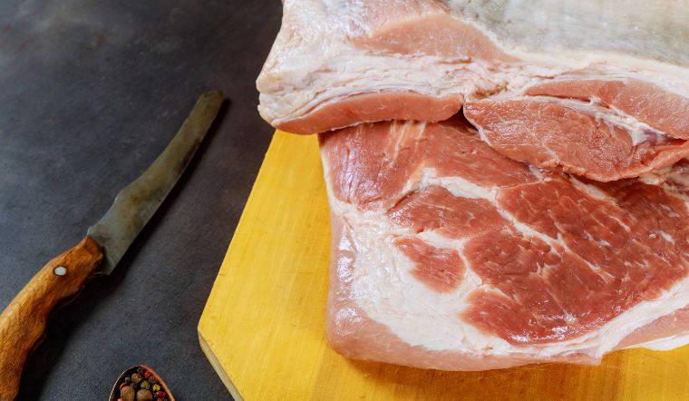 Giá thịt heo hôm nay 20/05/2024: Chân giò ưu đãi 39.000 đồng/kg