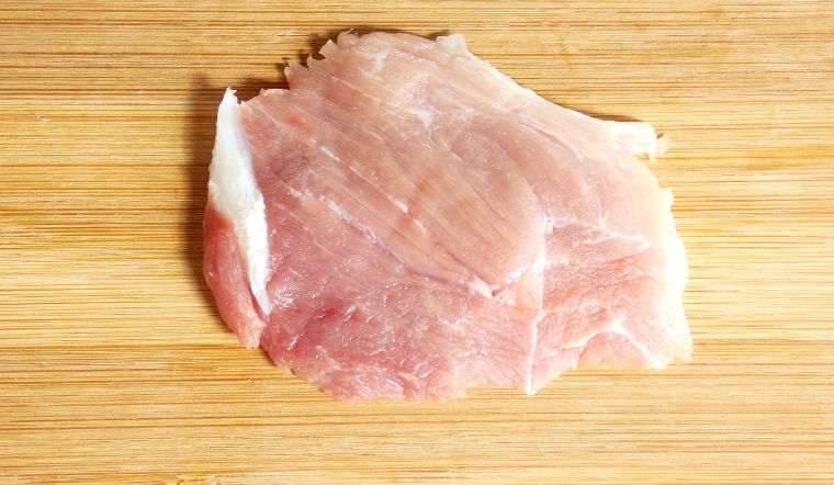 Giá thịt heo hôm nay 25/05/2024: Tương đối ổn định, giảm 13% giá sườn non