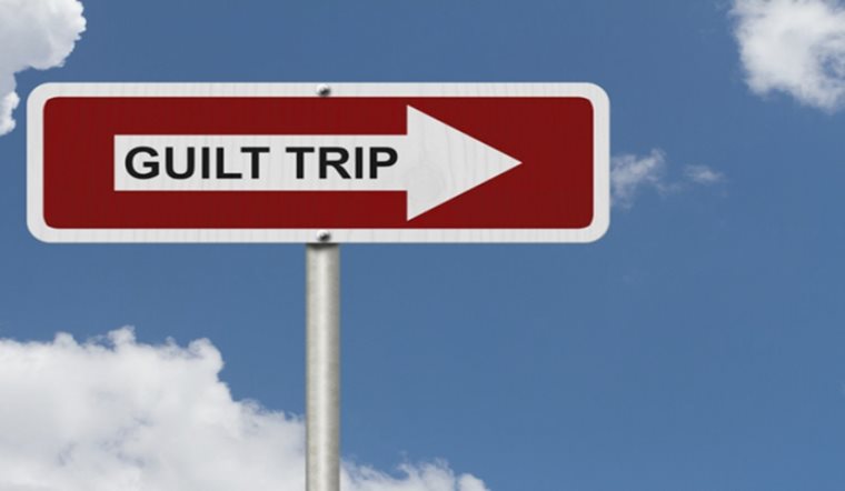 Guilt trip là gì? Dấu hiệu nhận biết bạn đang bị guilt trip