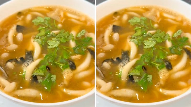 món canh trứng muối