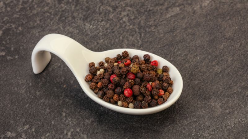 Giá tiêu thế giới