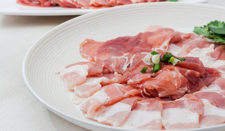 Giá thịt heo hôm nay 14/06/2024: Chân giò giữ giá 39.000 đồng/kg