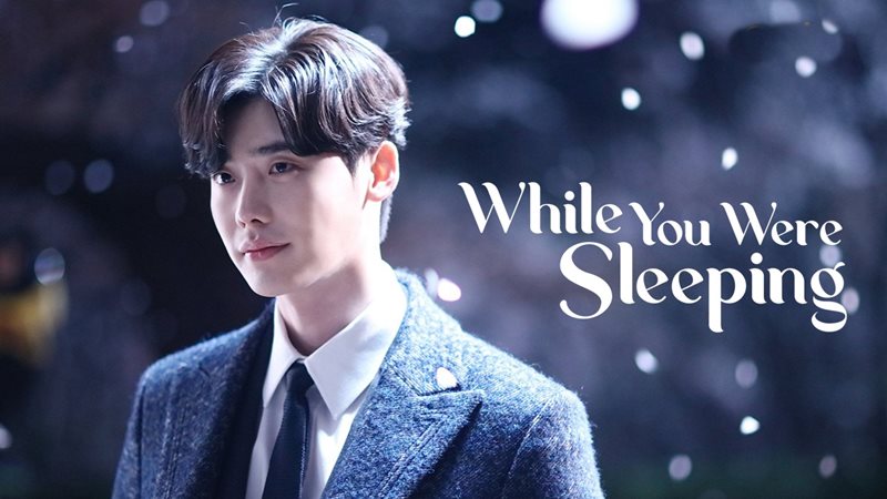 Khi nàng say giấc – While You Were Sleeping (2017) Khi nàng say giấc – While You Were Sleeping (2017)