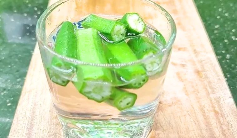 5 lợi ích khi uống nước đậu bắp đối với sức khỏe nam giới trên 30 tuổi