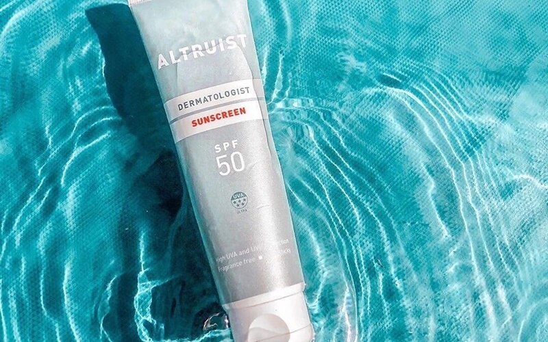 Kem dưỡng da body chống nắng Altruist Dermatologist Sunscreen SPF 50 UVA