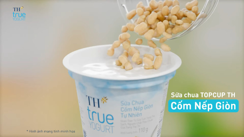 Sữa chua TH true YOGURT cốm nếp giòn