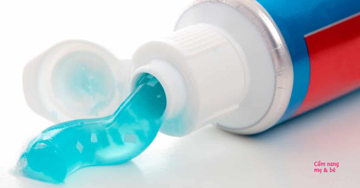 Tìm hiểu về 7 công dụng làm đẹp của kem đánh răng cho làn da sáng khỏe