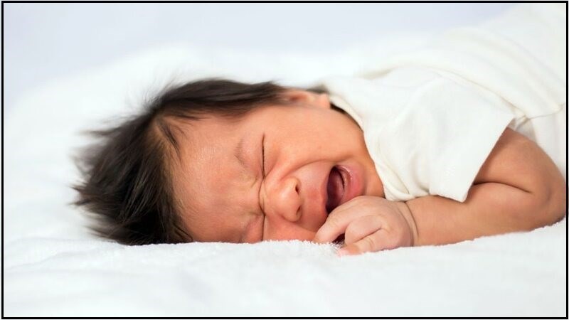 Trẻ mắc hội chứng Colic thường khóc không ngừng trong khoảng 3 giờ mỗi ngày