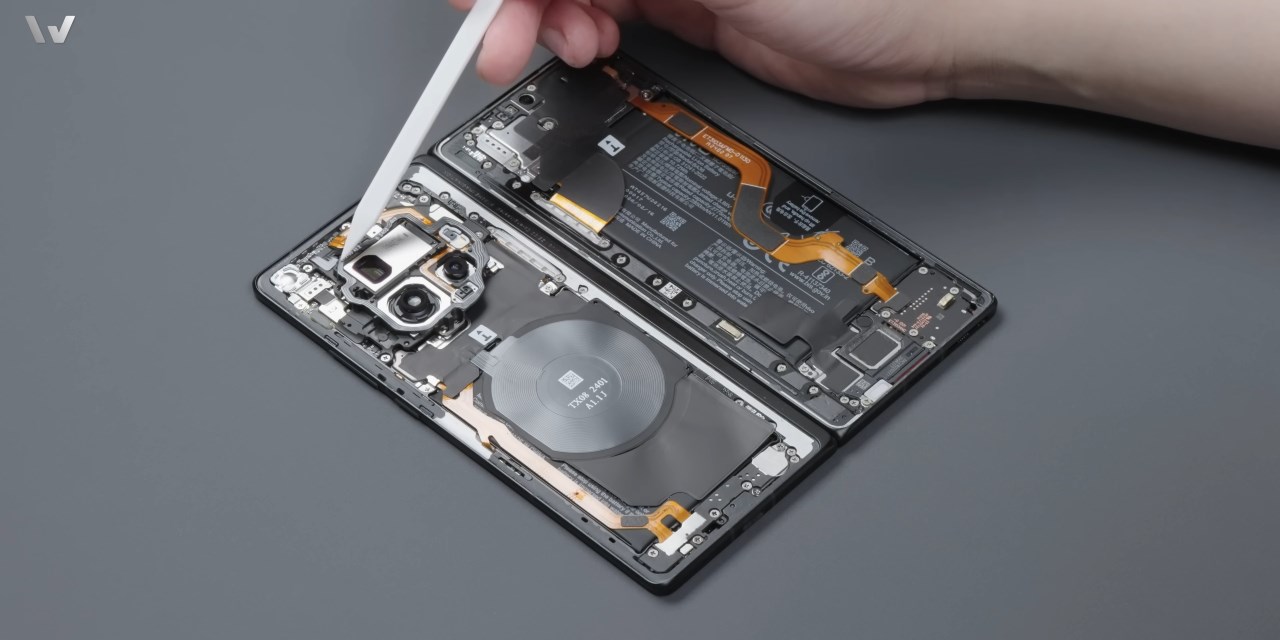 Cùng xem nội thất bên trong Vivo X Fold3 Pro