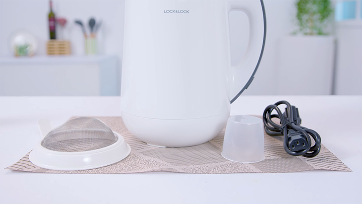 Bộ phụ kiện đi kèm máy