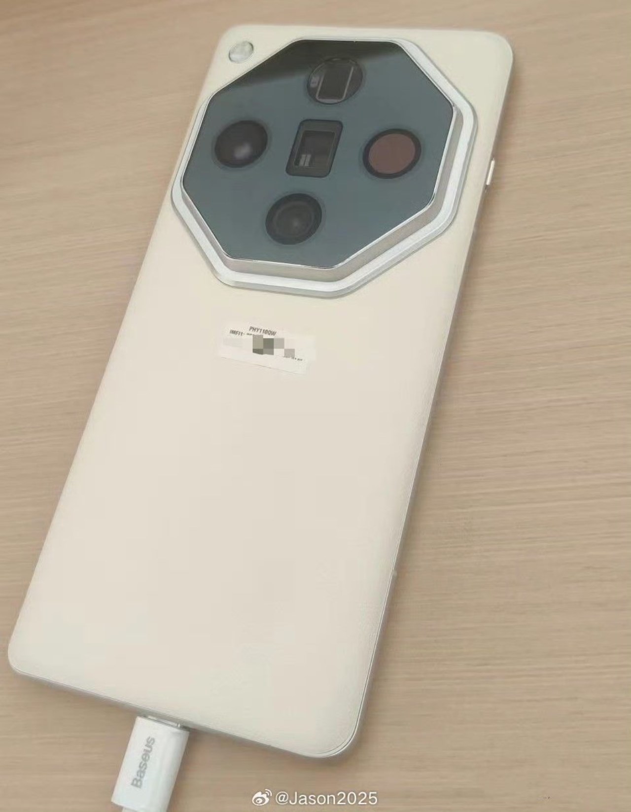 Lộ bản vẽ chi tiết của OPPO Find X7 Pro với hệ thống hai camera tiềm vọng