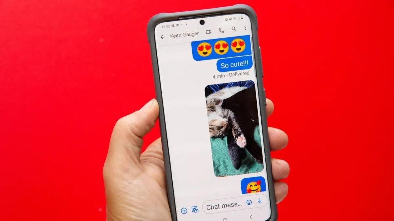 Google Messages bị phát hiện sắp hỗ trợ RCS cho điện thoại hai SIM Google Messages bị phát hiện sắp hỗ trợ RCS cho điện thoại hai SIM