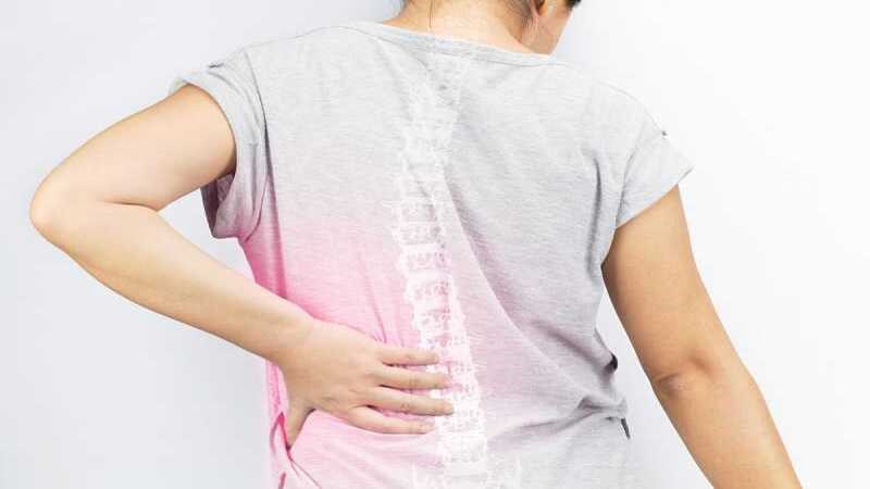 Đau thắt lưng có thể gặp ở những bệnh nhân hẹp ống sống