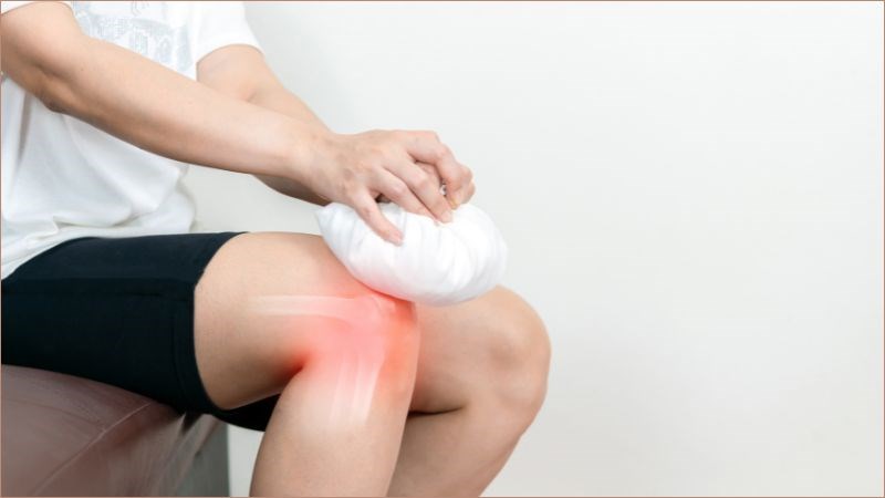 Sử dụng hỗn hợp chứa ngải cứu chườm nóng lên da có thể gây bỏng nếu không cẩn thận