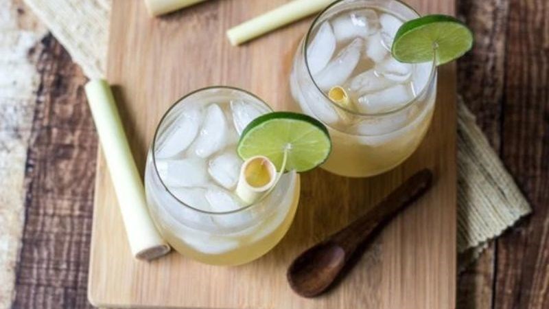 Nước chanh sả gừng có vị chua ngọt vừa phải Nước chanh sả gừng có vị chua ngọt vừa phải
