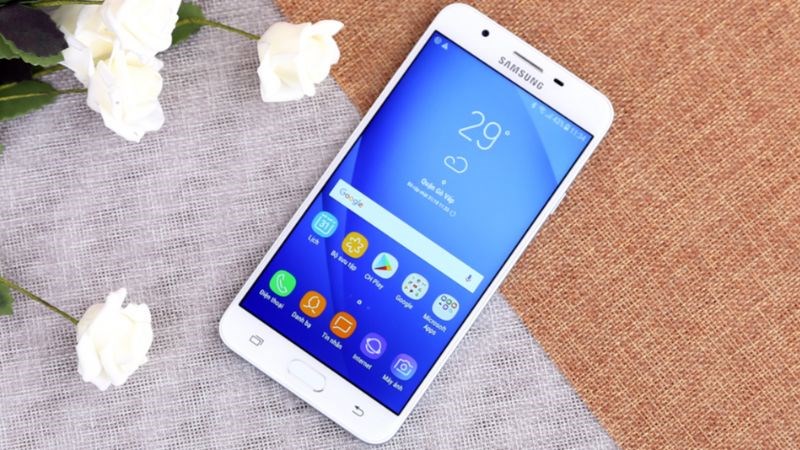 T&iacute;nh năng sử dụng song song 2 t&agrave;i khoản mạng x&atilde; hội đ&atilde; c&oacute; tr&ecirc;n Samsung J7 Prime