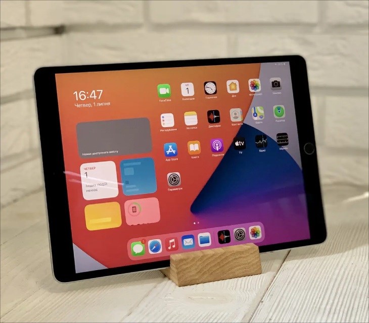 So sánh chi tiết iPad Gen 10 và iPad Air 5: Máy nào mạnh hơn?